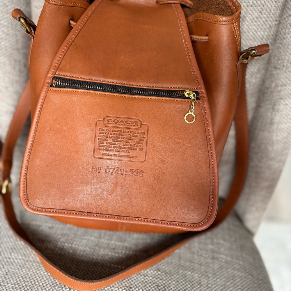 Pre94 Nicholas Drawstring Bucket Bag. - Picture 4 of 5